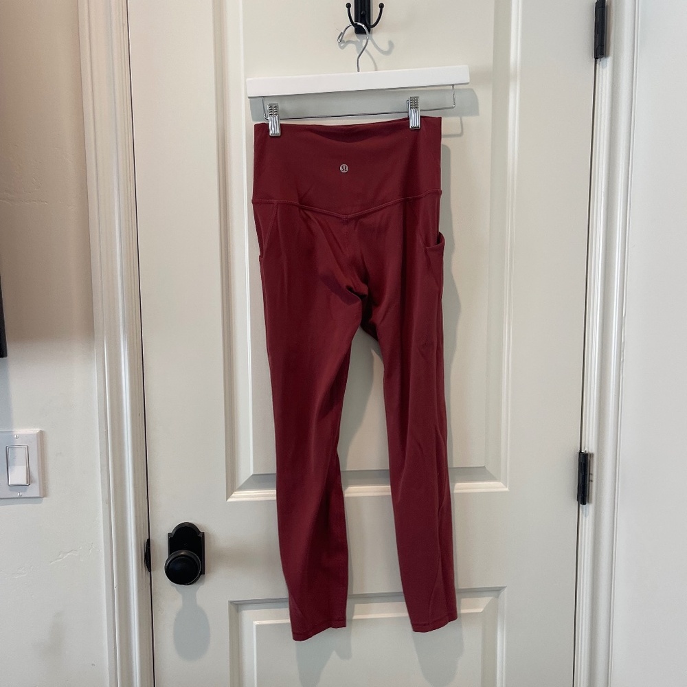 LULULEMON red leggings